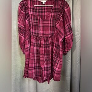 Cato empire waist 3/4 sleeves  top 14/16 very good condition plaid pink shades